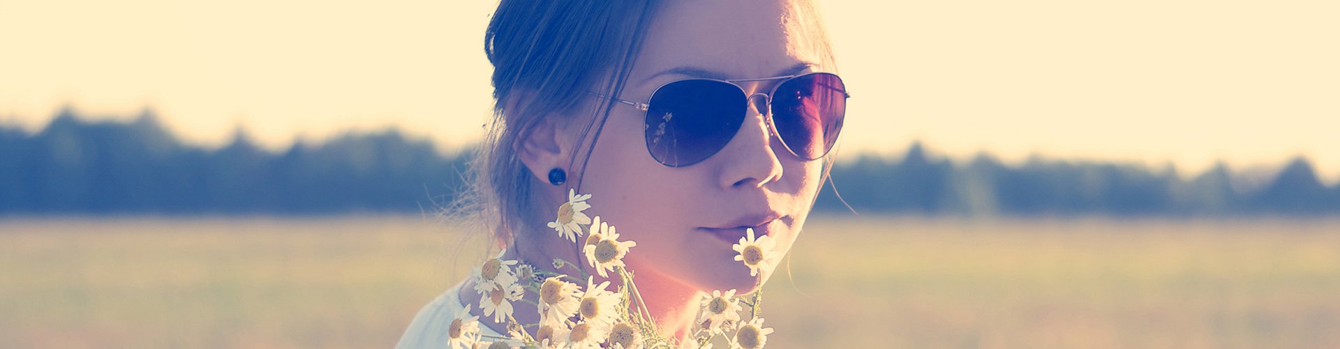 Our body temperature monitoring systems&nbsp;<br/>&nbsp;protect your employees and customers